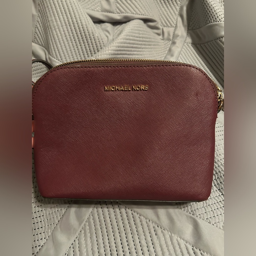 Micheal Kors Purse- Maroon - Picture 5 of 7